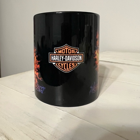 Harley Davidson Vintage Wolf Logo Coffee Mug - Picture 3 of 5